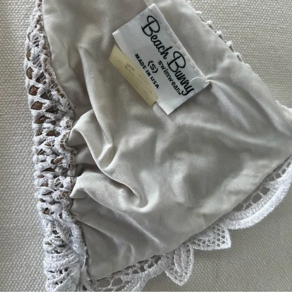 BEACH BUNNY White Bikini Set - Picture 4 of 14